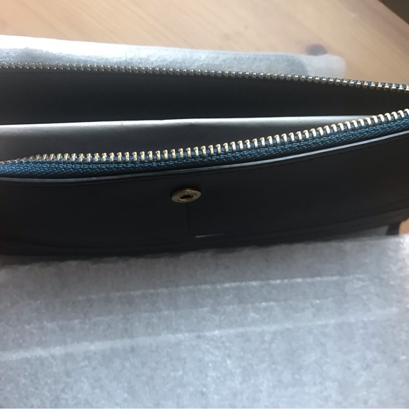 ❤️ Coach Double Zip Wallet Brass/Blue - Picture 9 of 10